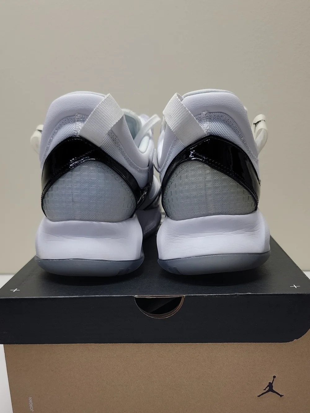 Jordan MA2 Concord White/Black-Court Purple Low-Top Sneakers Men's 15 Excellent